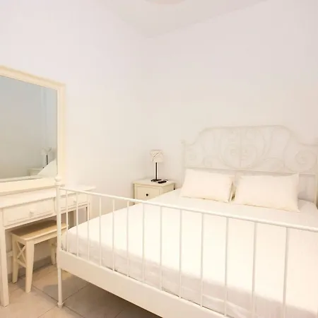 Hotell Anixi Ornos (Mykonos)
