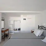 Anixi Hotel
